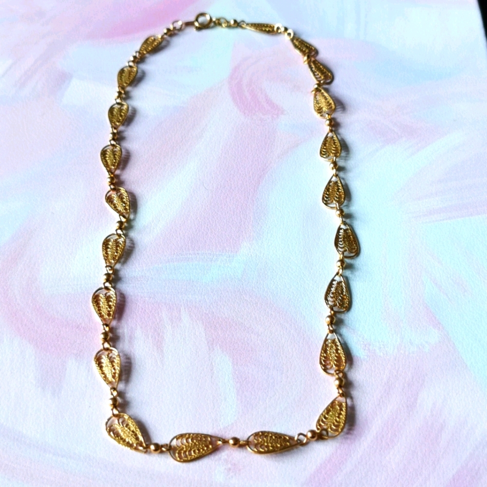 Leaf necklace